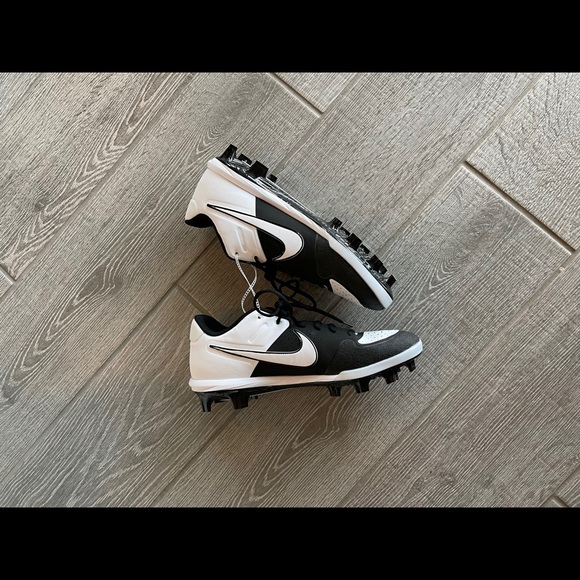 Nike Men\'s Alpha Huarache Varsity Baseball Cleats